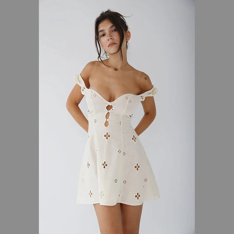 Robe en coton brodé